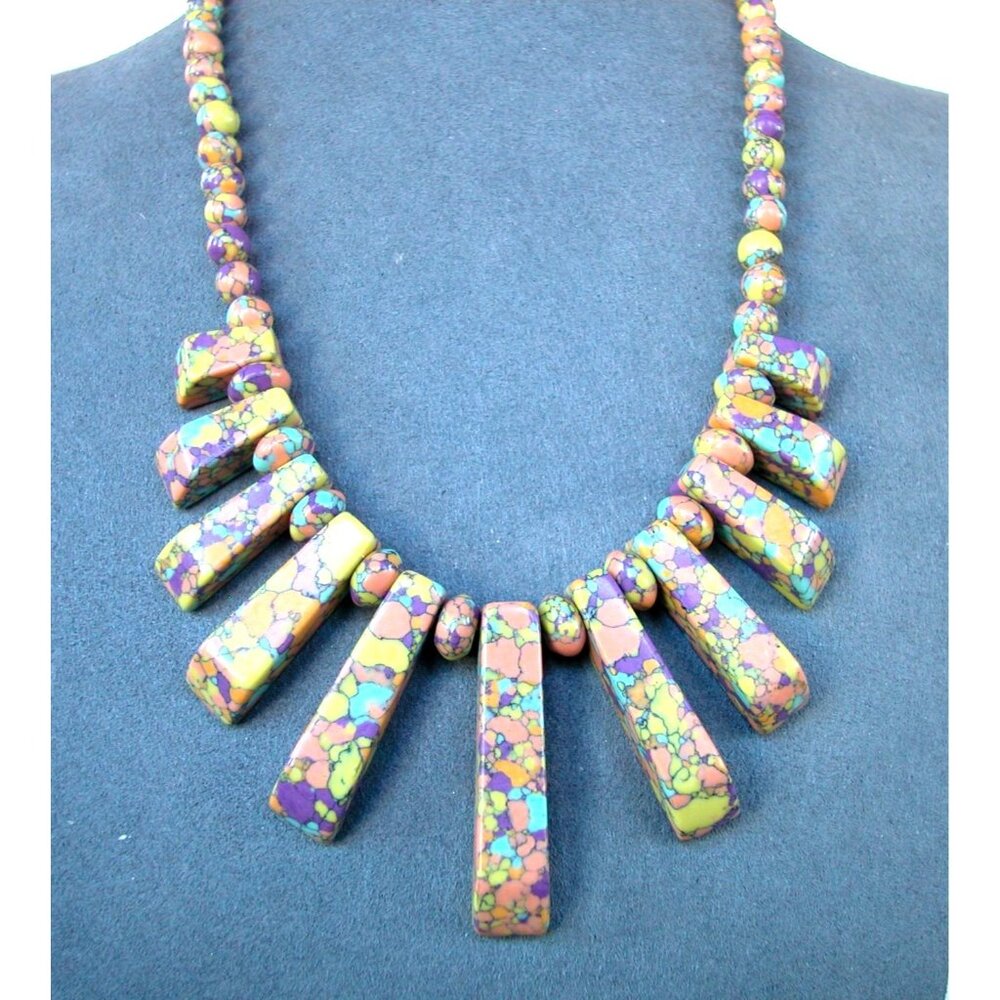 Multicolor Composite Beaded Necklace With Pendant Design & Lobster Claw Clasp  1